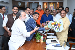 meet with Chief Minister 